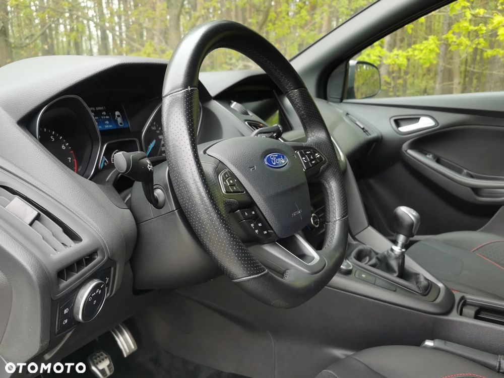 Ford Focus 1.5 EcoBoost STart-Stopp-System ST-LINE - 6