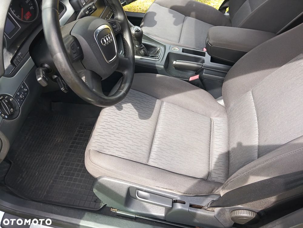 Audi A4 Limousine 1.9 TDI Quattro - 11