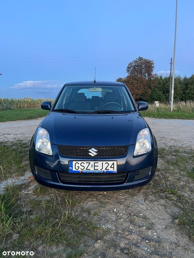 Suzuki Swift 1.3 Sunlight Edition - 1