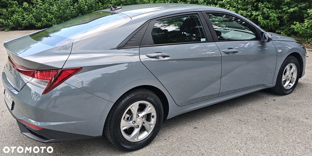 Hyundai Elantra 1.6 Modern - 3