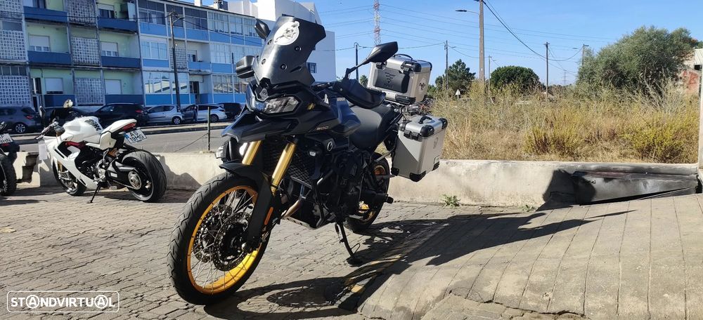 Voge 900DSX - 5