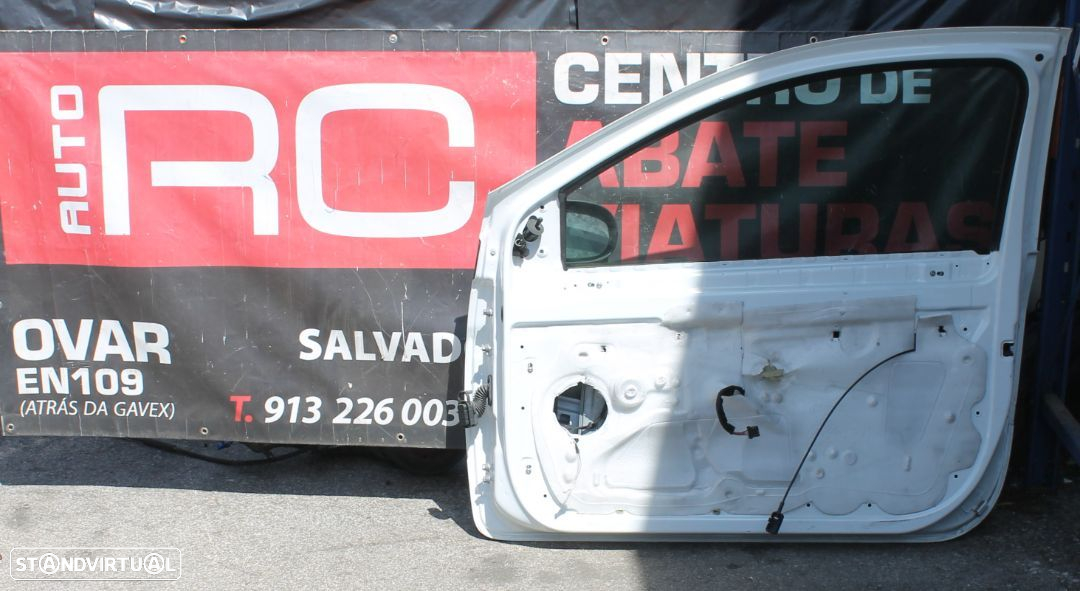 Porta da Frente do Lado Direito Renault Clio III - 2