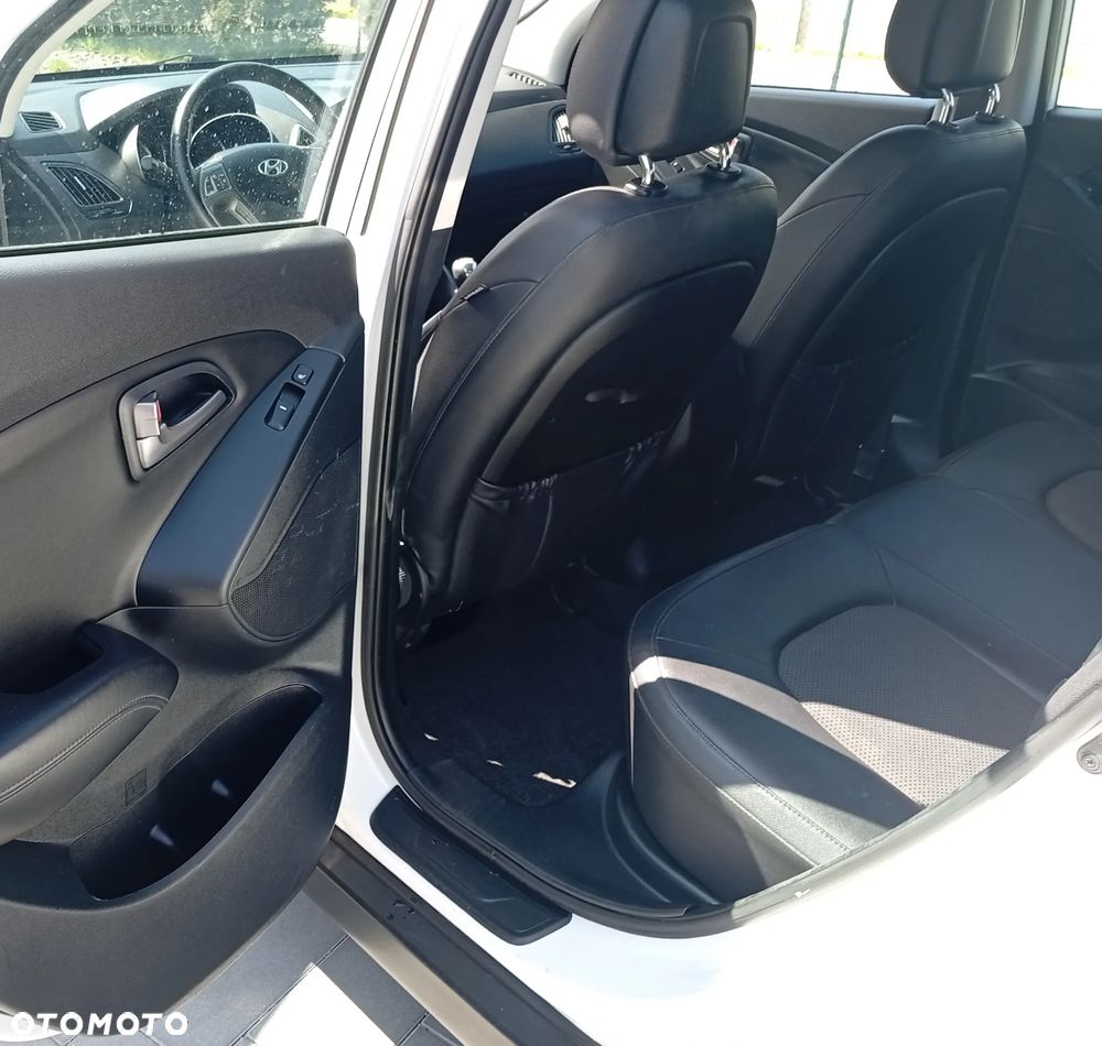 Hyundai ix35 1.6 2WD Fifa World Cup Edition - 13