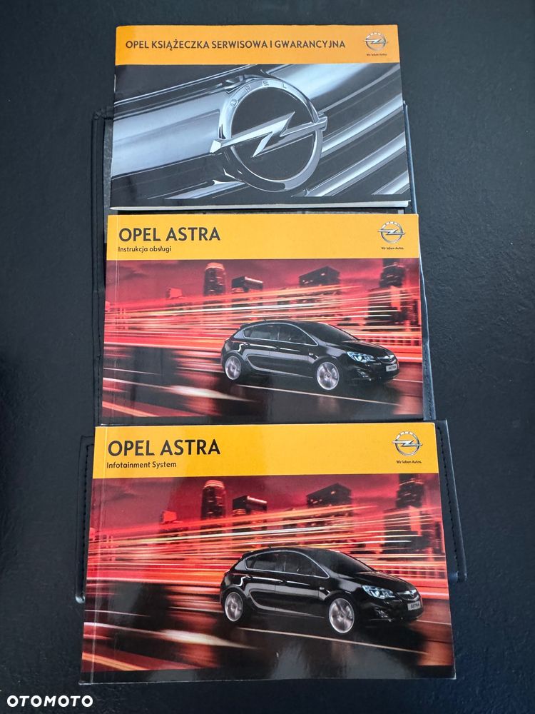 Opel Astra 1.4 T Cosmo S&S - 33