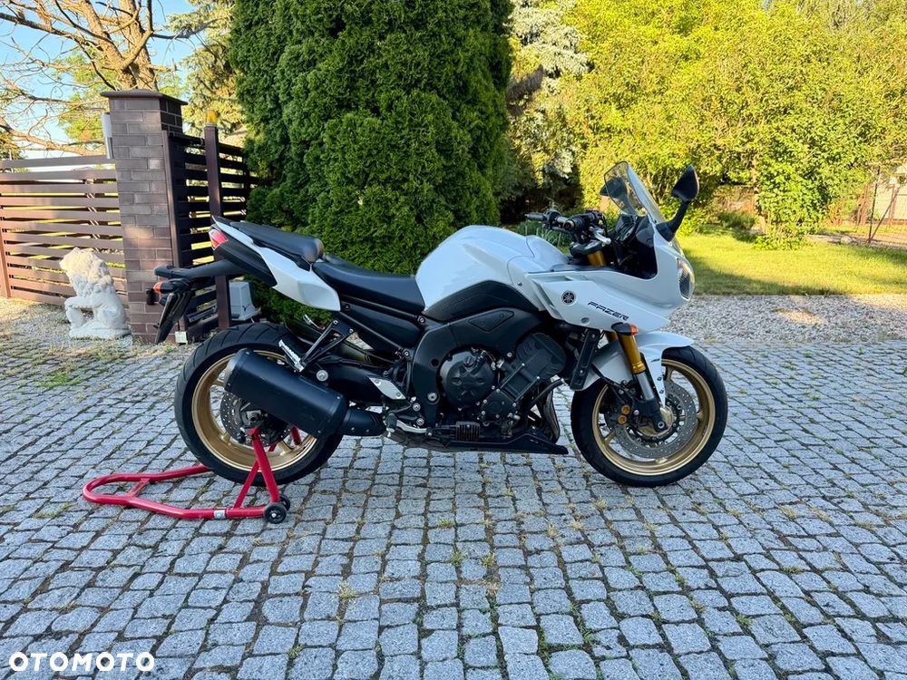 Yamaha FZ8 - 12