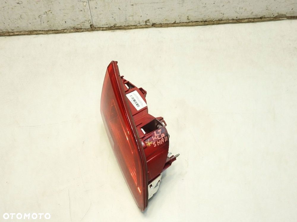 LAMPA LEWY TYŁ VW SHARAN II 7N0945093F - 7