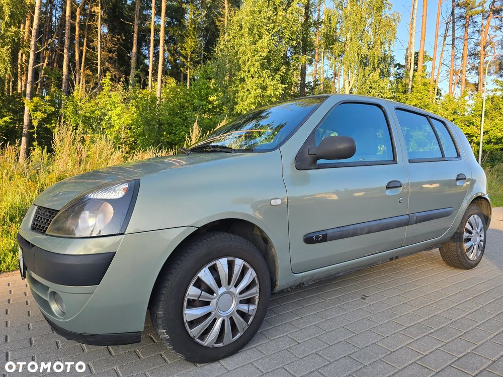 Renault Clio - 9