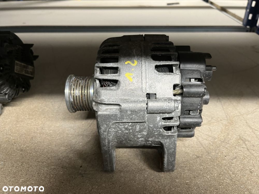 Alternator 1.2 TCE Renault Dacia 231007842R - 1
