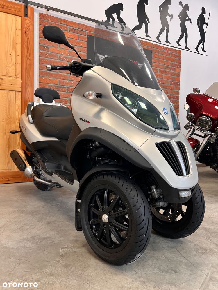 Piaggio MP-3 - 4