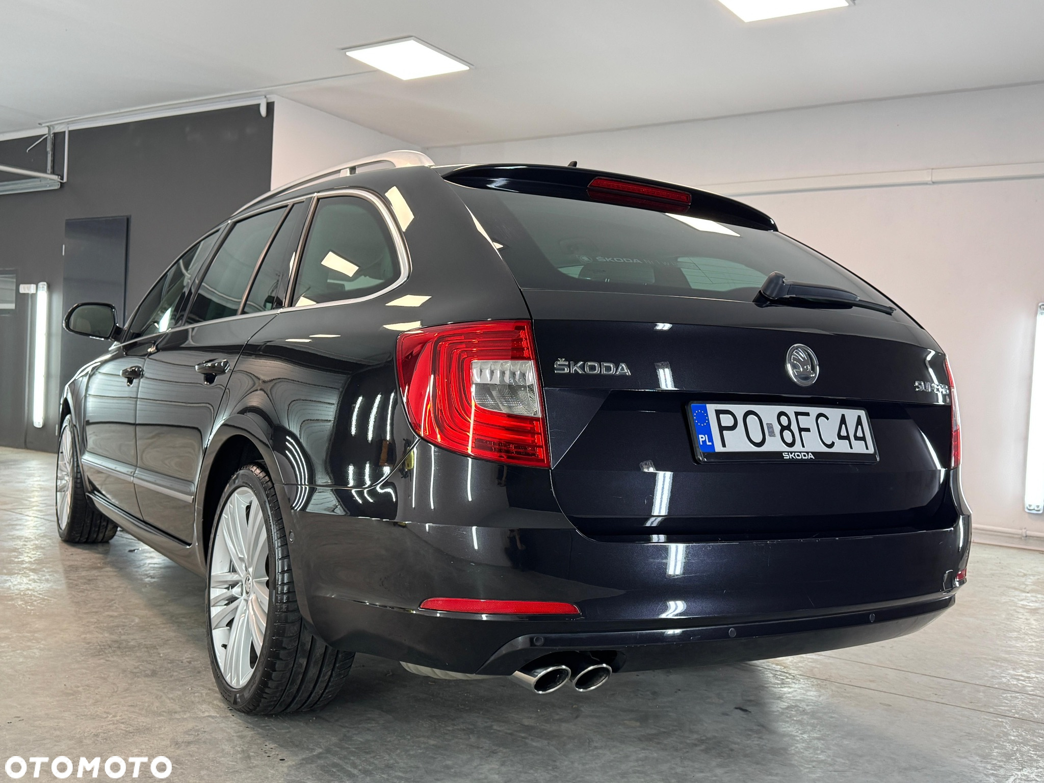 Skoda Superb 2.0 TDI Platinum DSG - 6