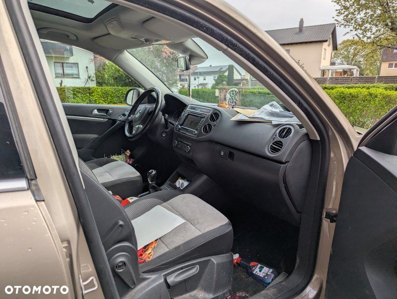 Volkswagen Tiguan - 9
