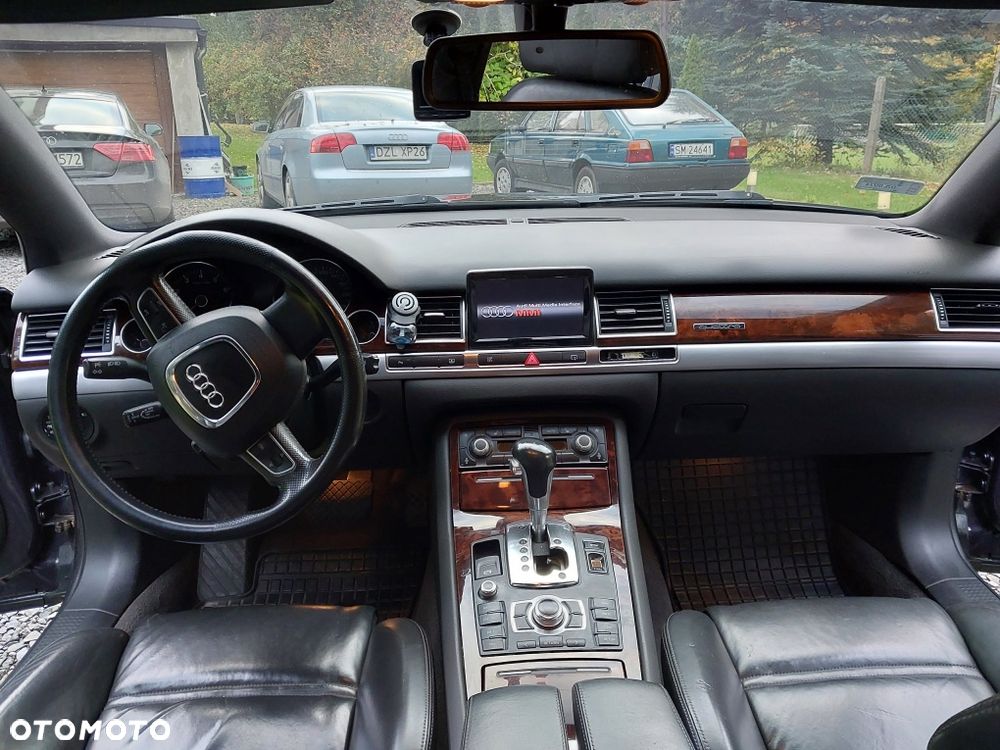 Audi A8 - 5
