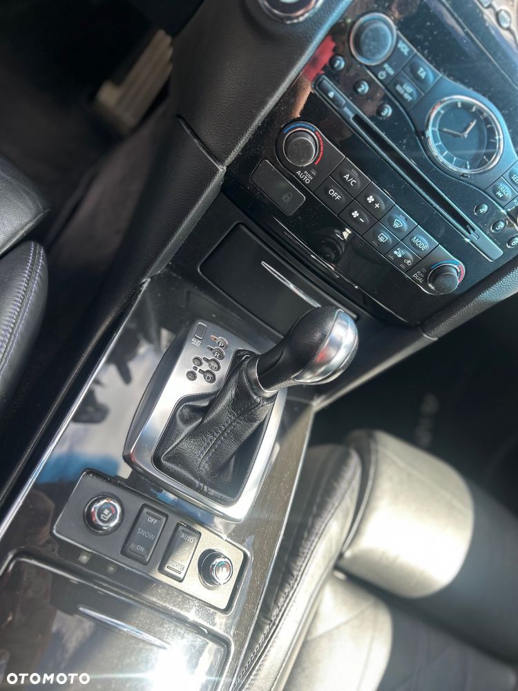 Infiniti Q70 3.7 S Premium - 26