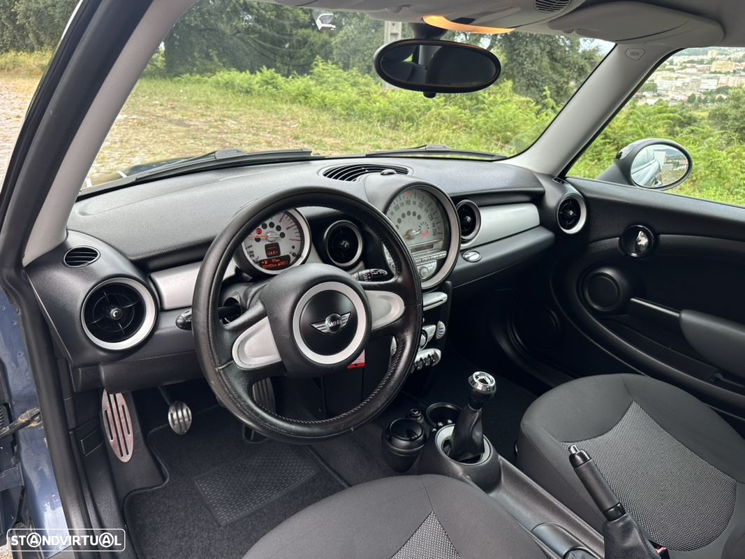 MINI 3 Portas Cooper D - 19