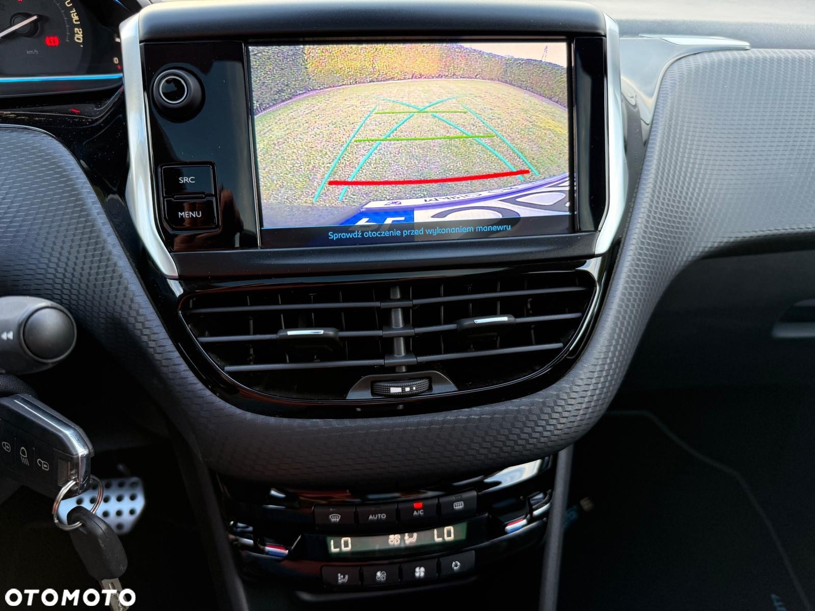 Peugeot 2008 1.2 Pure Tech GPF Allure S&S EAT6 - 13
