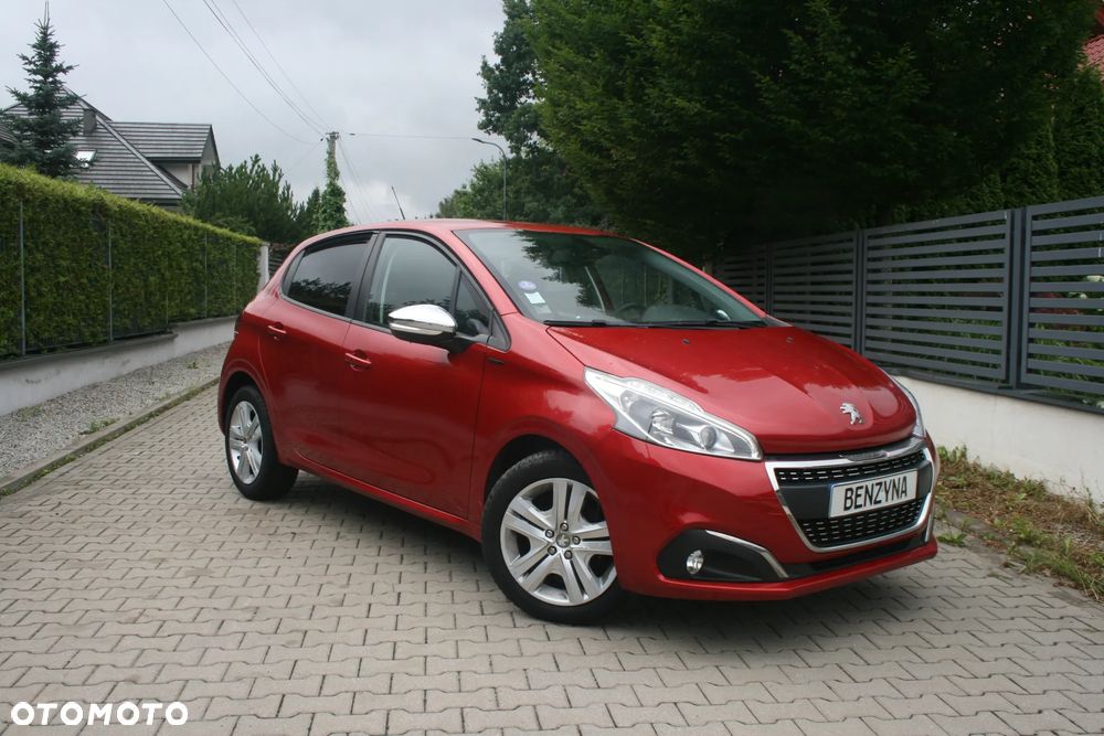 Peugeot 208 1.2 PureTech Allure - 18