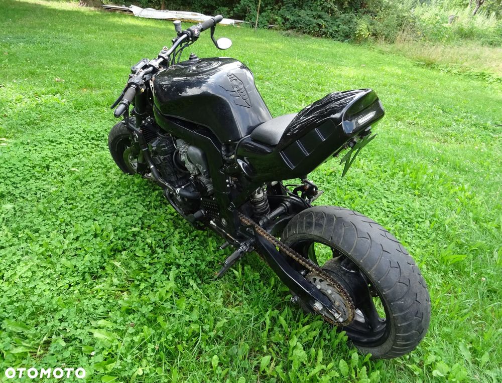 Suzuki GSX-R - 4