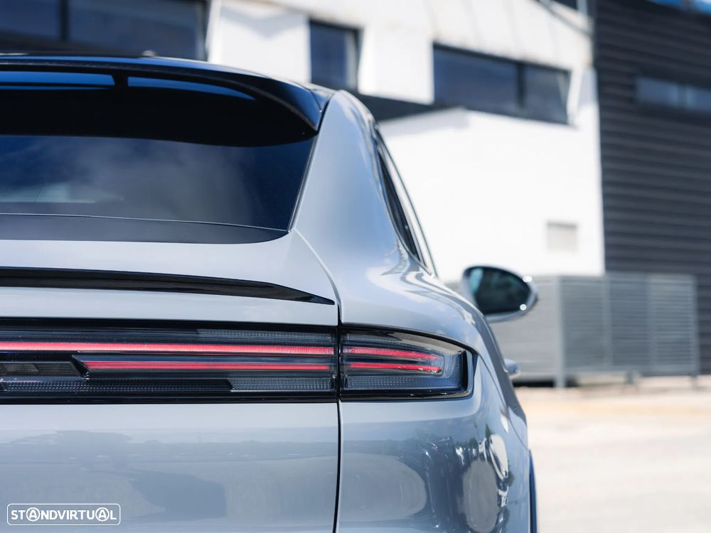 Porsche Cayenne Coupé E-Hybrid - 31