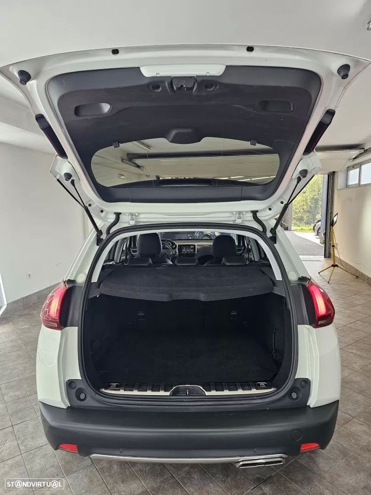 Peugeot 2008 1.2 PureTech GT Line EAT6 - 34