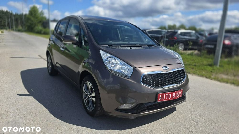 Kia Venga - 8