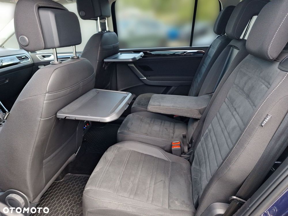 Volkswagen Touran - 14