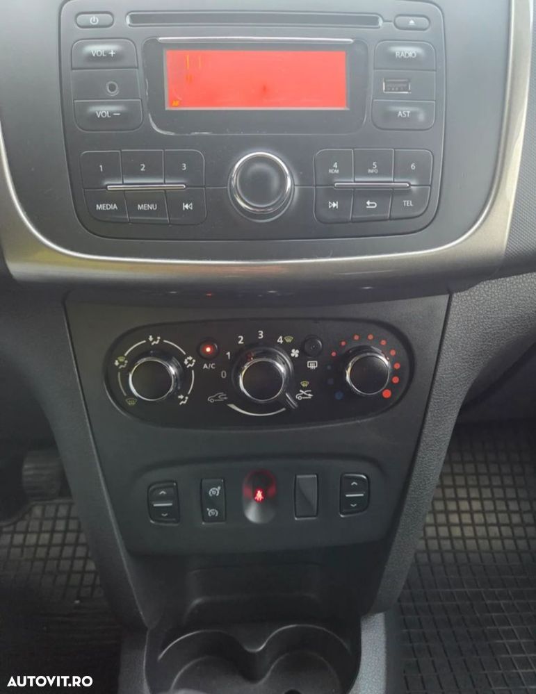 Dacia Logan MCV TCe 90 Prestige - 9