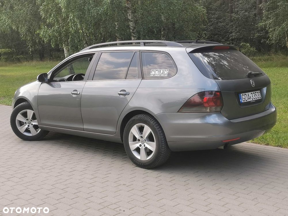 Volkswagen Golf - 2