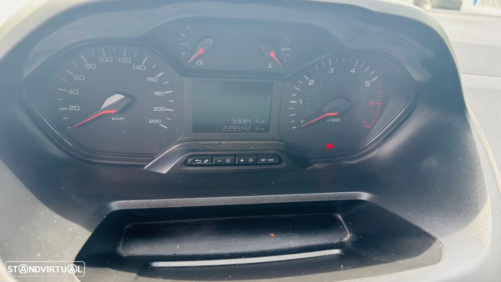 Peugeot Partner 1.6 HDI 3 lug - 9