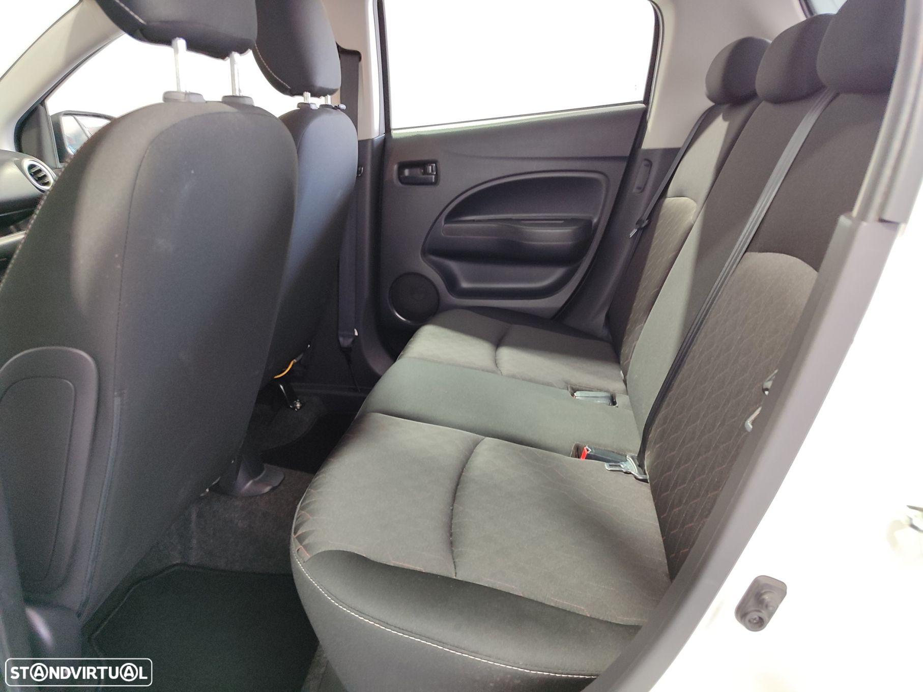 Mitsubishi Space Star 1.2 Intense - 14