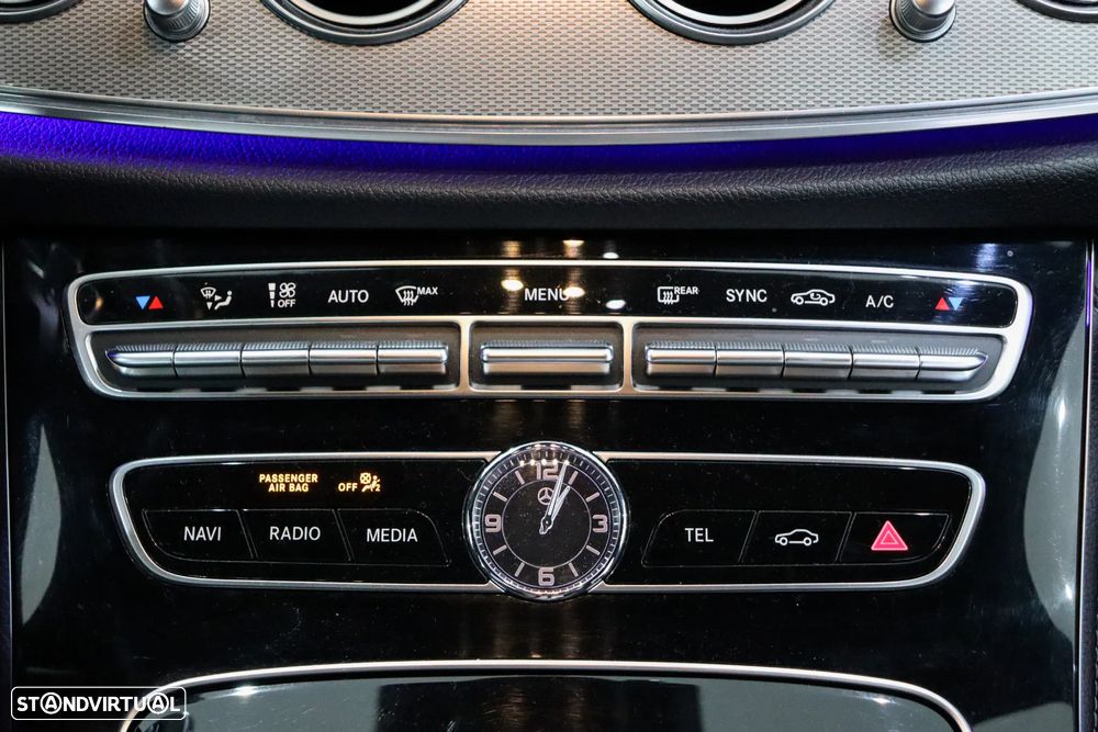 Mercedes-Benz E 220 d AMG - 31