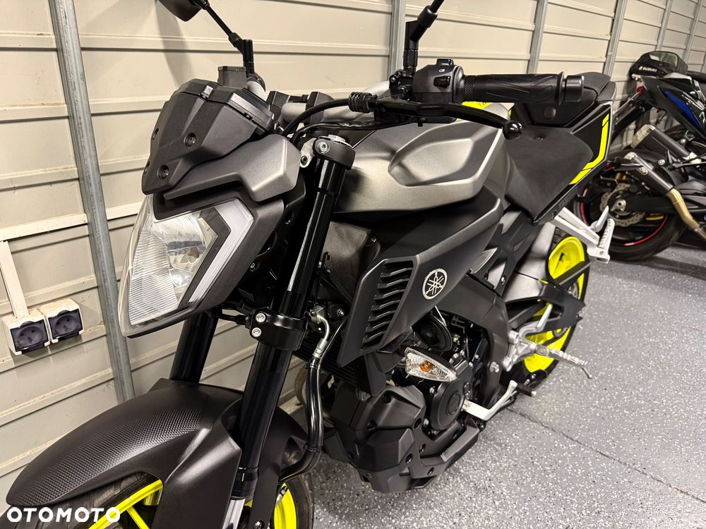 Yamaha MT - 16