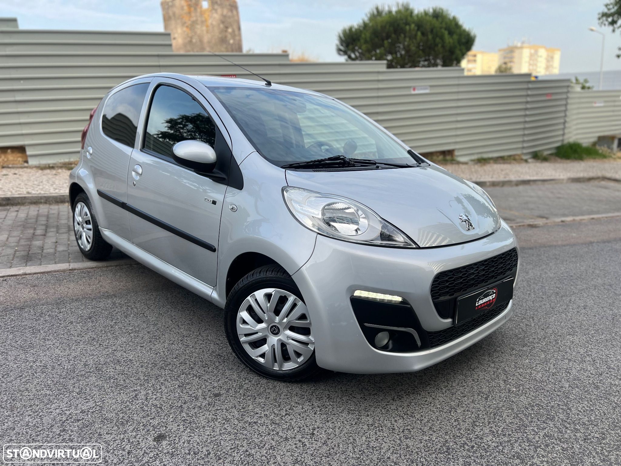 Peugeot 107 1.0 Style - 1