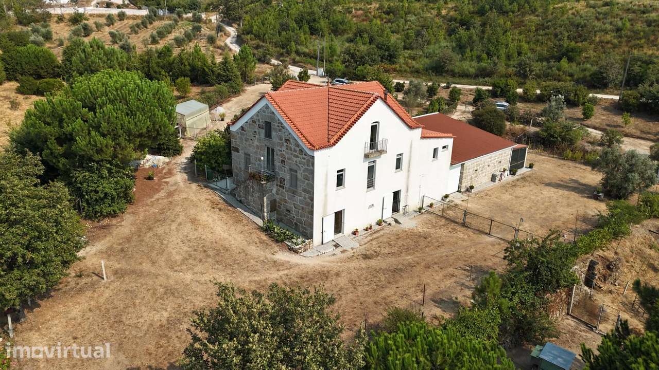 Quinta em Pedra Renovada com 3 Hectares e Vista Privilegiada - Grande imagem: 2/60