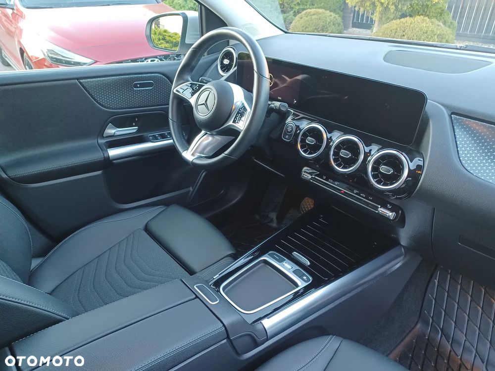 Mercedes-Benz Klasa B 180 7G-DCT Progressive - 6