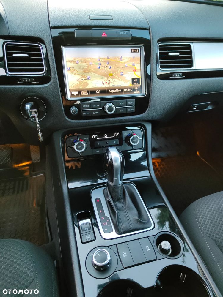 Volkswagen Touareg 3.0 V6 TDI 4XMot BMT - 16