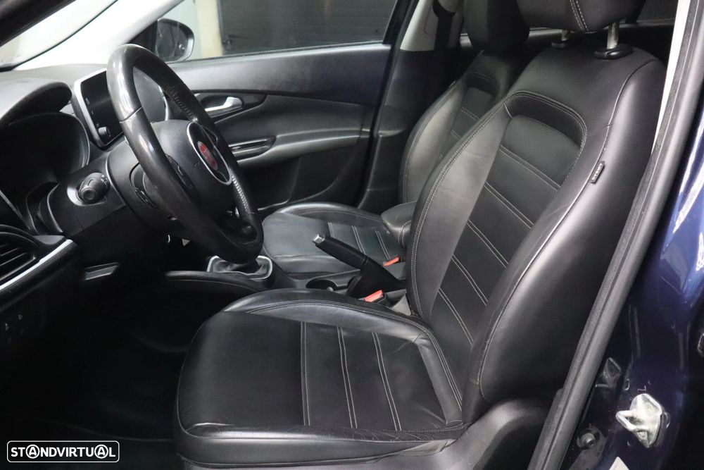 Fiat Tipo - 12
