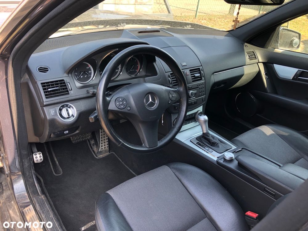 Mercedes-Benz Klasa C 250 (BlueTEC) d T 7G-TRONIC AMG Line - 6