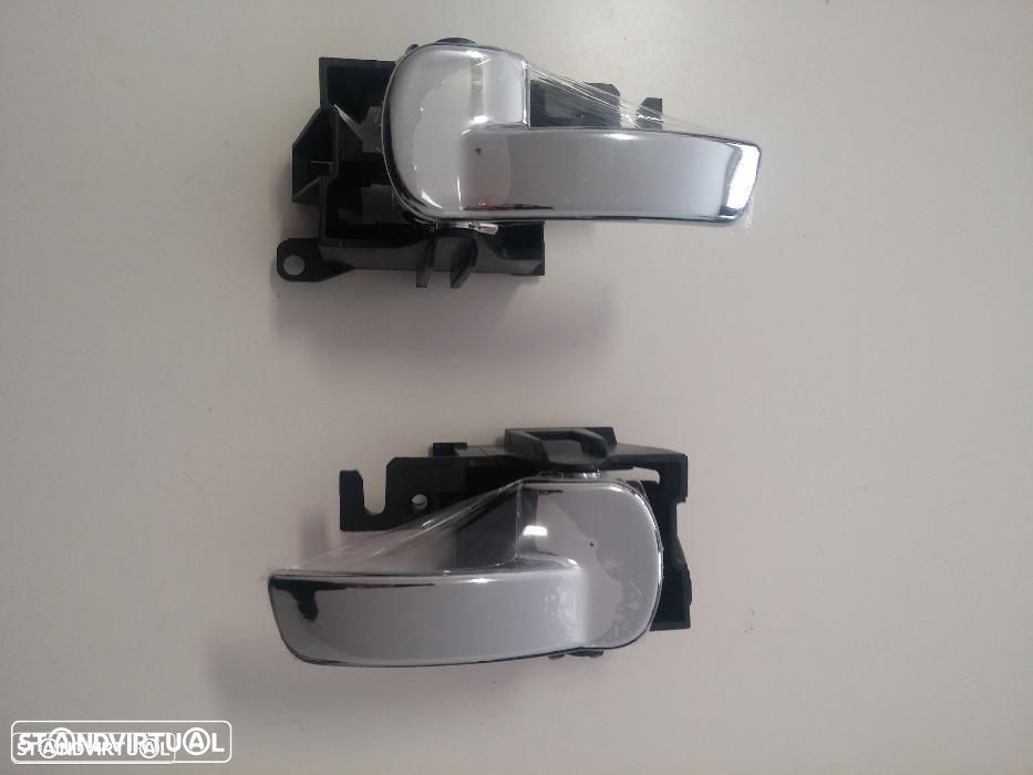 Puxador  muleta interior porta esquerdo / direito  nissan navara D40 2005 a 2015 (novos) - 1