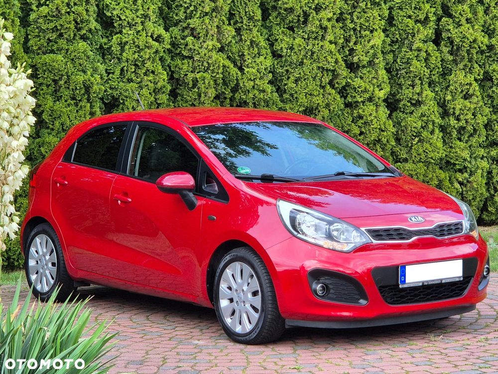 Kia Rio 1.2 Dream Team Edition - 12