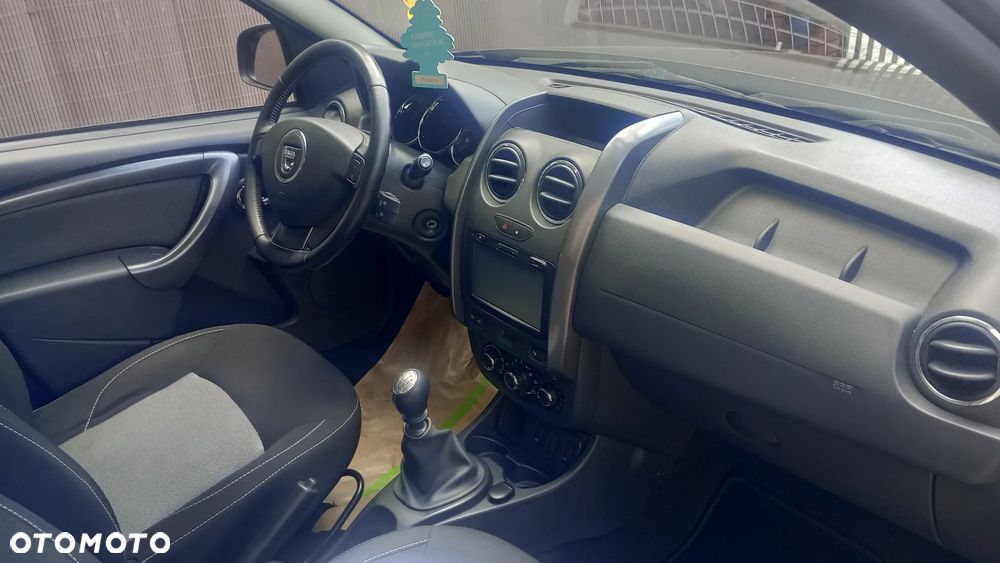 Dacia Duster 1.2 TCe Prestige S&S EU6 - 10