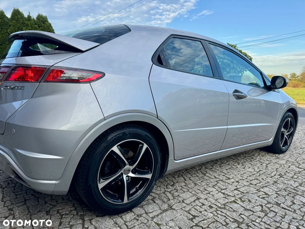 Honda Civic 1.4 i-VTEC Sport - 12
