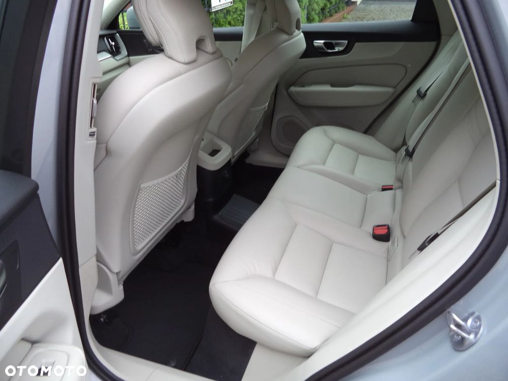 Volvo XC 60 - 7