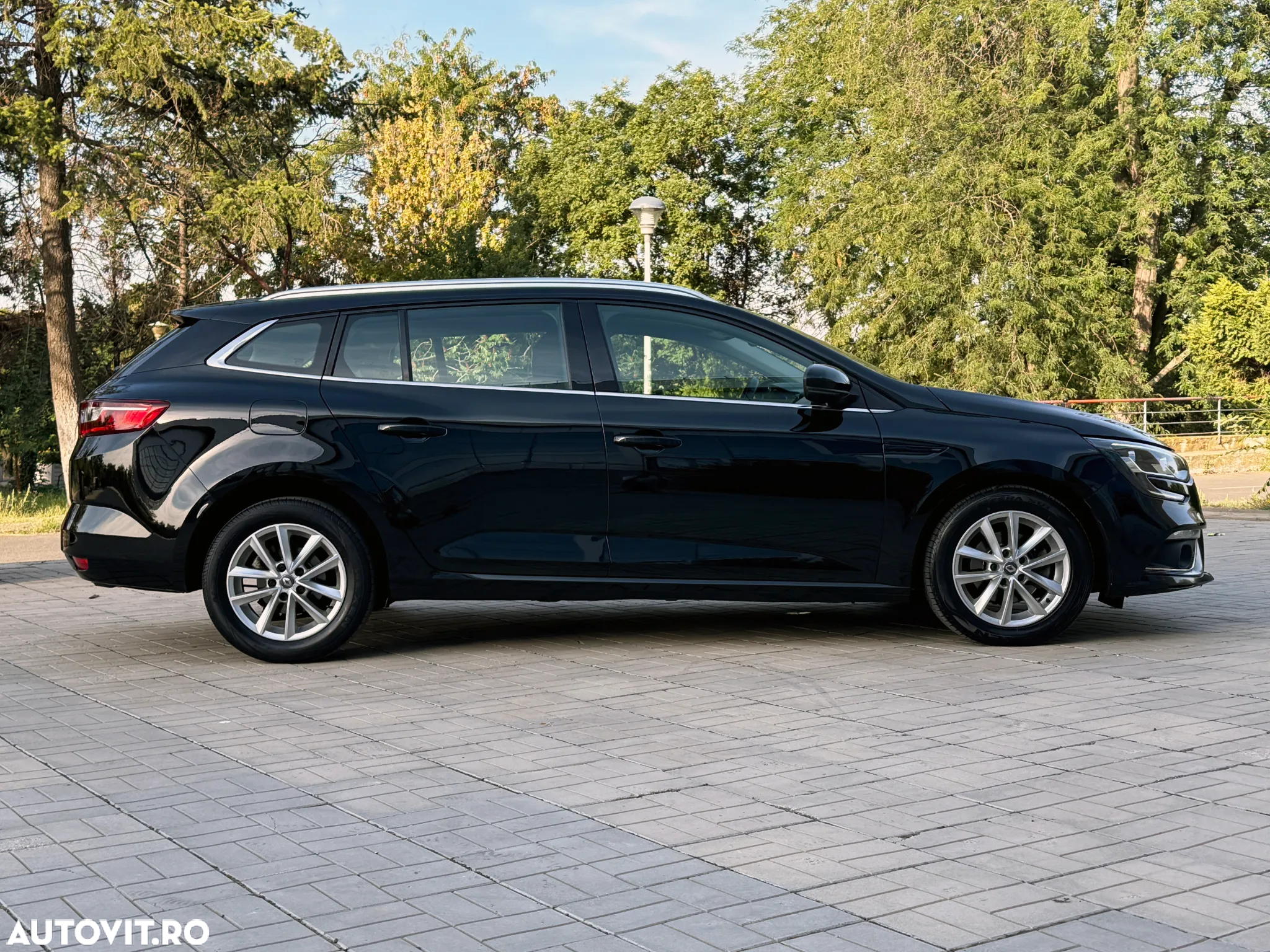 Renault Megane Blue dCi Business - 12