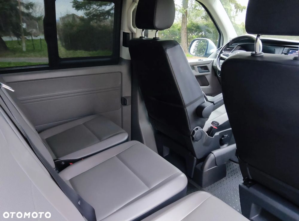 Volkswagen Caravelle 2.0 TDI L2 Highline 4Motion DSG - 9