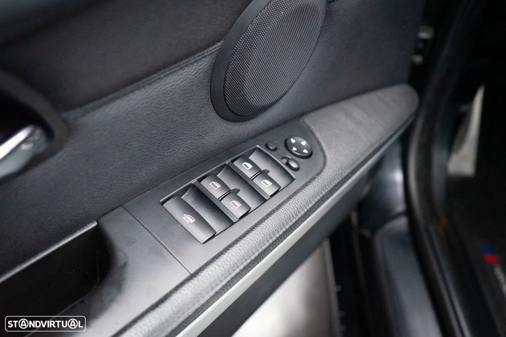 BMW 320 d Cabrio Auto - 21