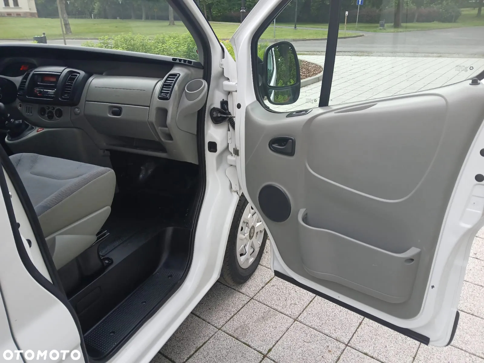 Renault TRAFIC - 21