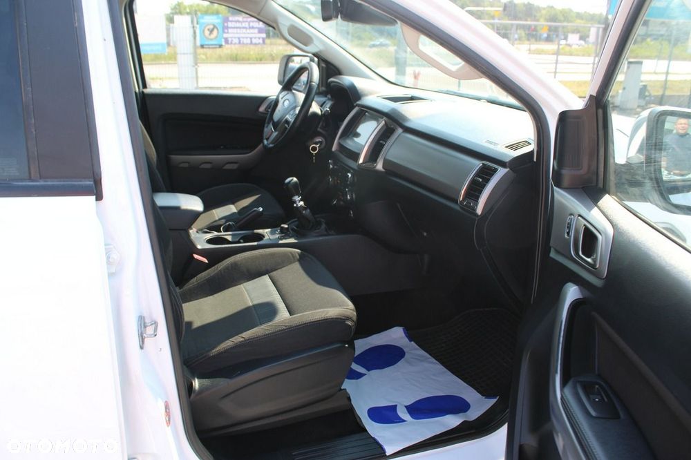 Ford Ranger - 35
