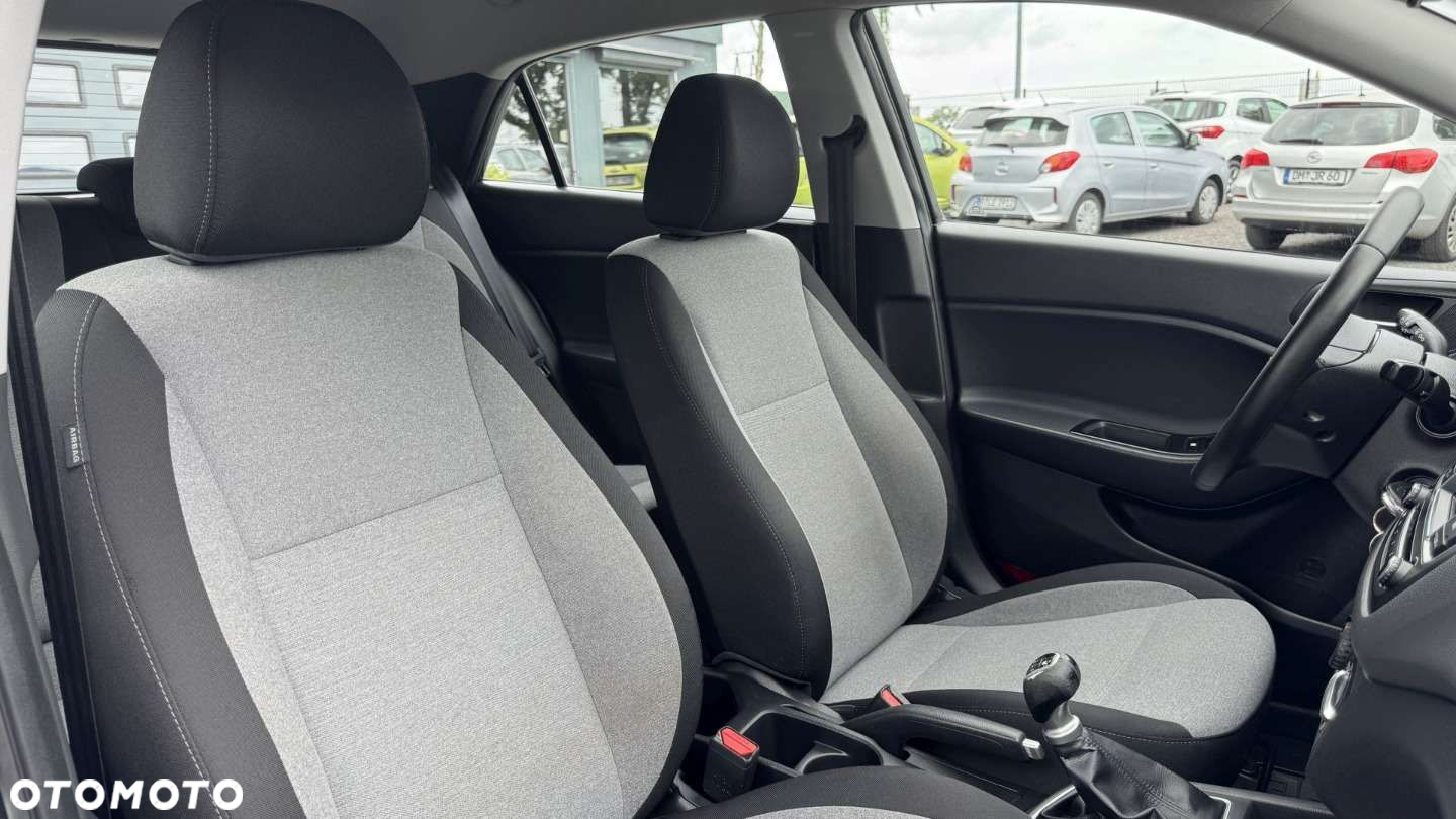 Hyundai i20 - 20