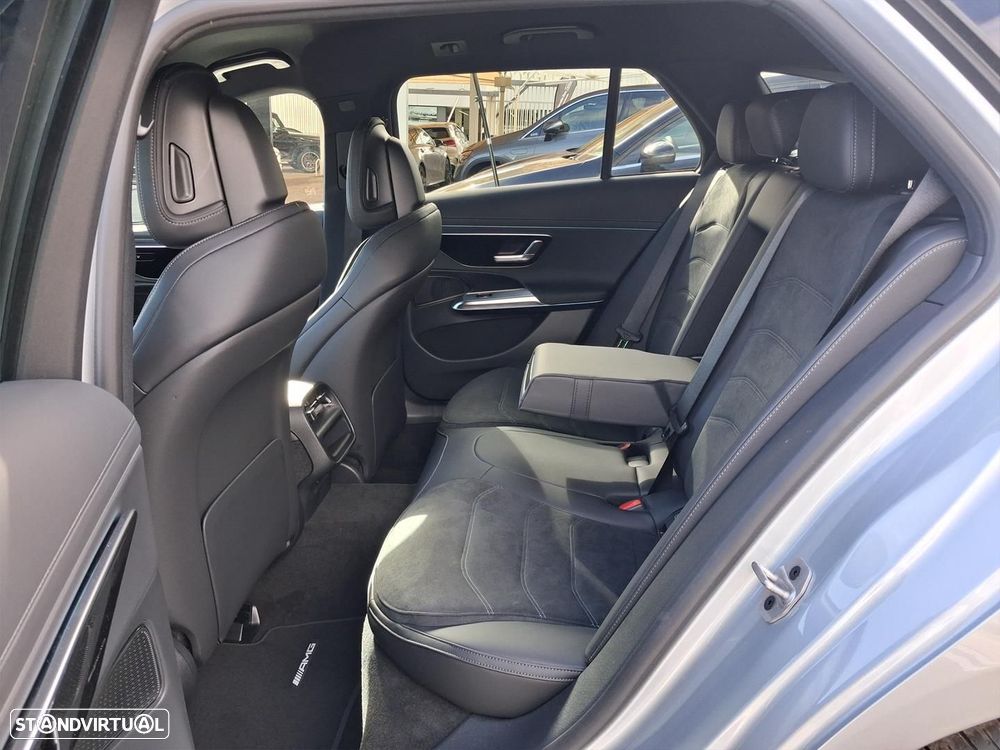 Mercedes-Benz E 300 - 12