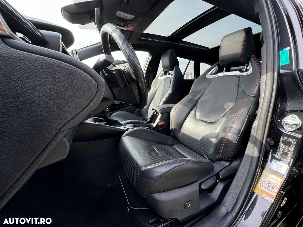 Toyota Corolla 2.0 HSD GR SPORT - 22